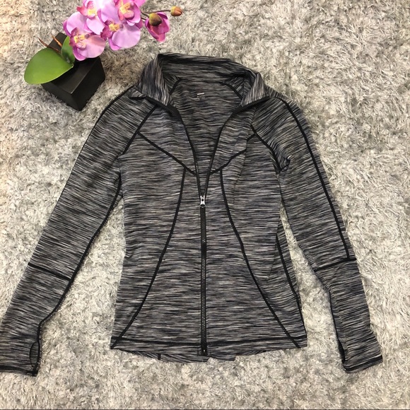 Zella heather gray zip up, size small - Picture 2 of 5